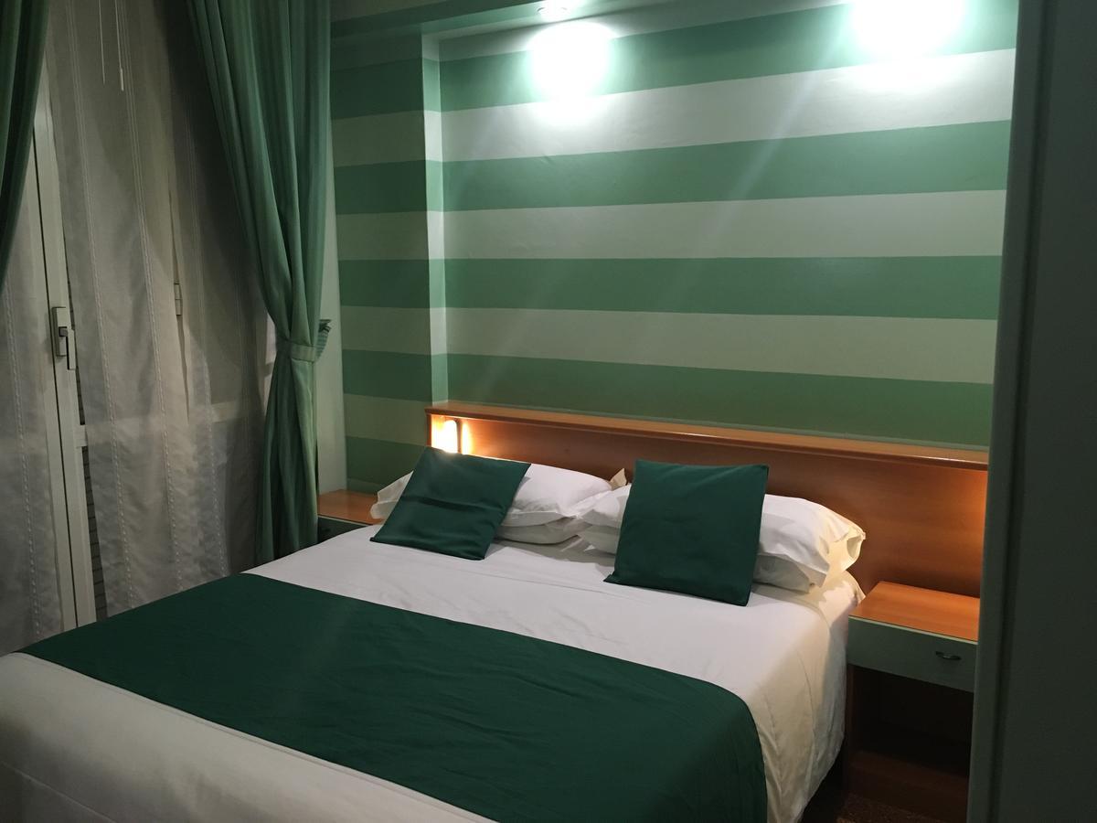 Albergo Glory Borghetto Santo Spirito Extérieur photo