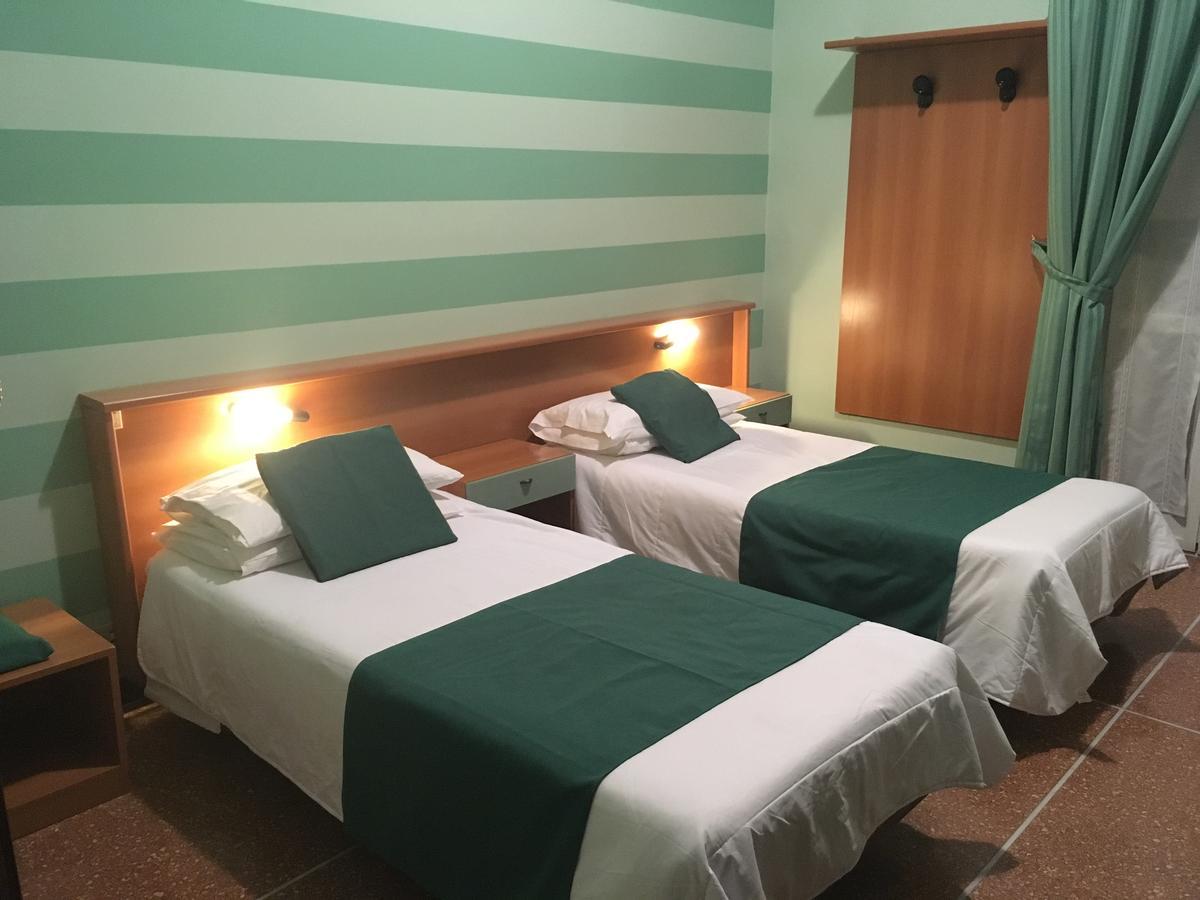 Albergo Glory Borghetto Santo Spirito Extérieur photo