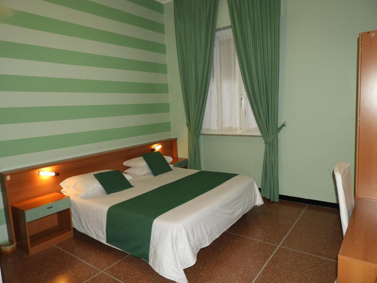 Albergo Glory Borghetto Santo Spirito Extérieur photo